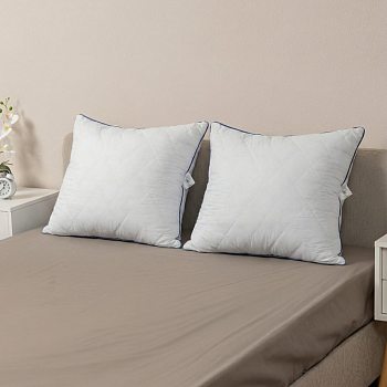 Подушка "Уют" микрофибра, кант(васил)70*70